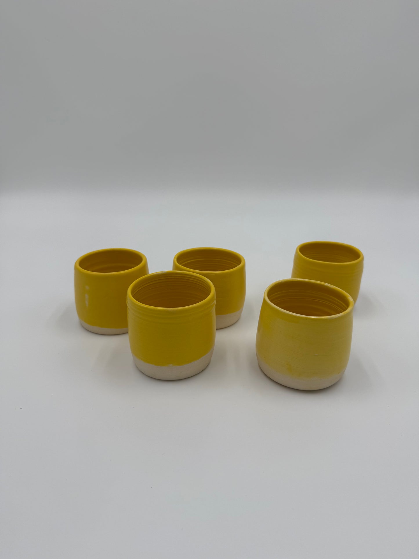 VASOS DE GRES AMARILLO - EDICIÓN SINGULAR