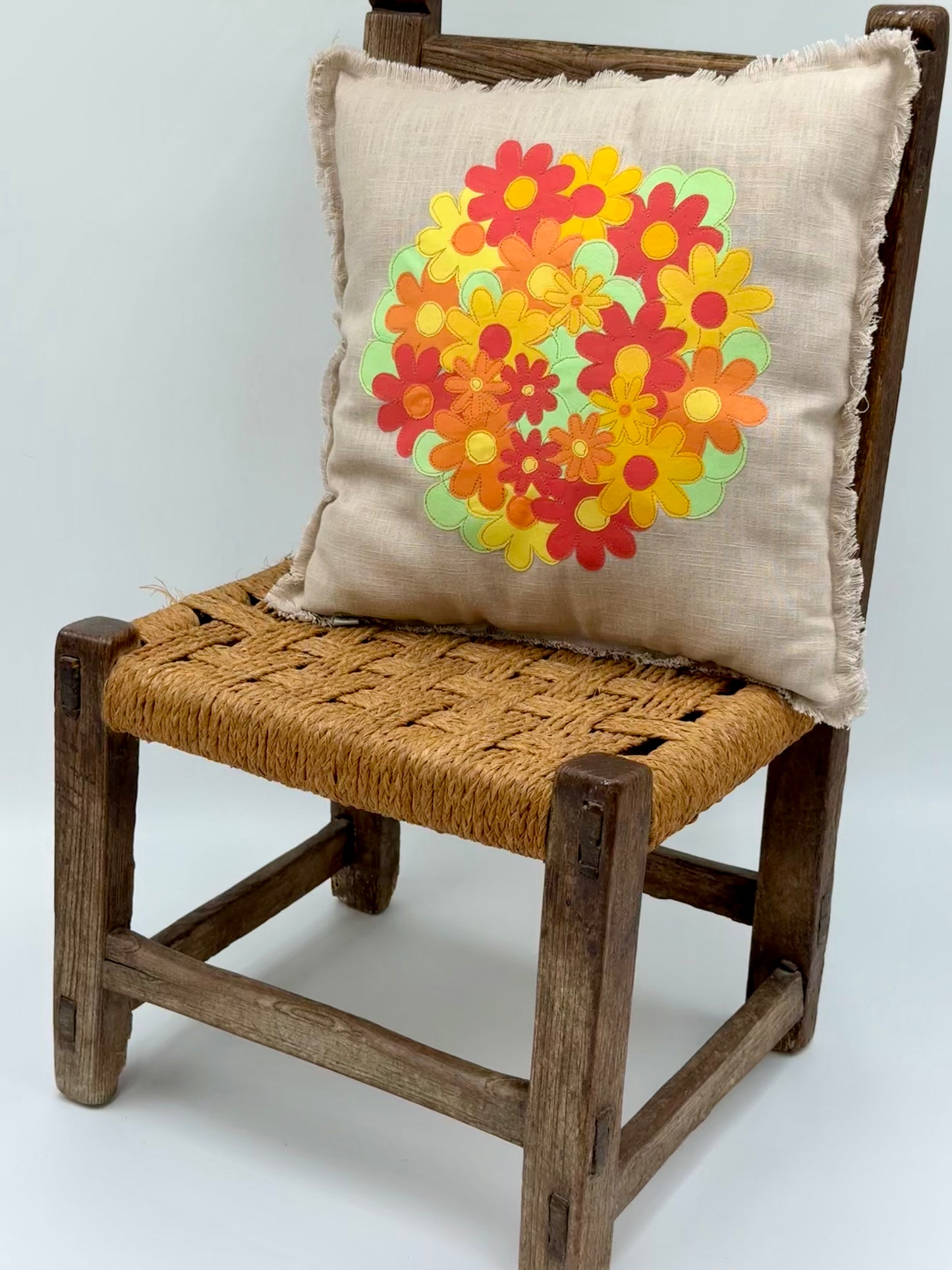 COJINES CUADRADOS ESTAMPADOS – FLORES QUE FLORECEN TODO EL AÑO