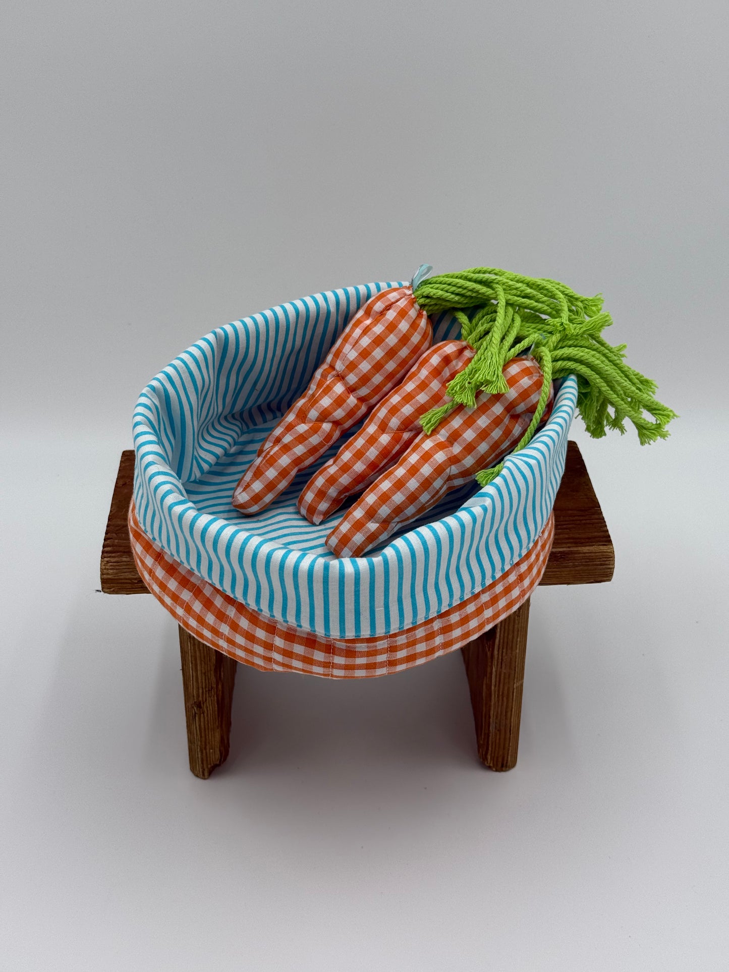 ZANAHORIAS DE TELA – COLOR, TEXTURA Y FANTASÍA QUE BROTA