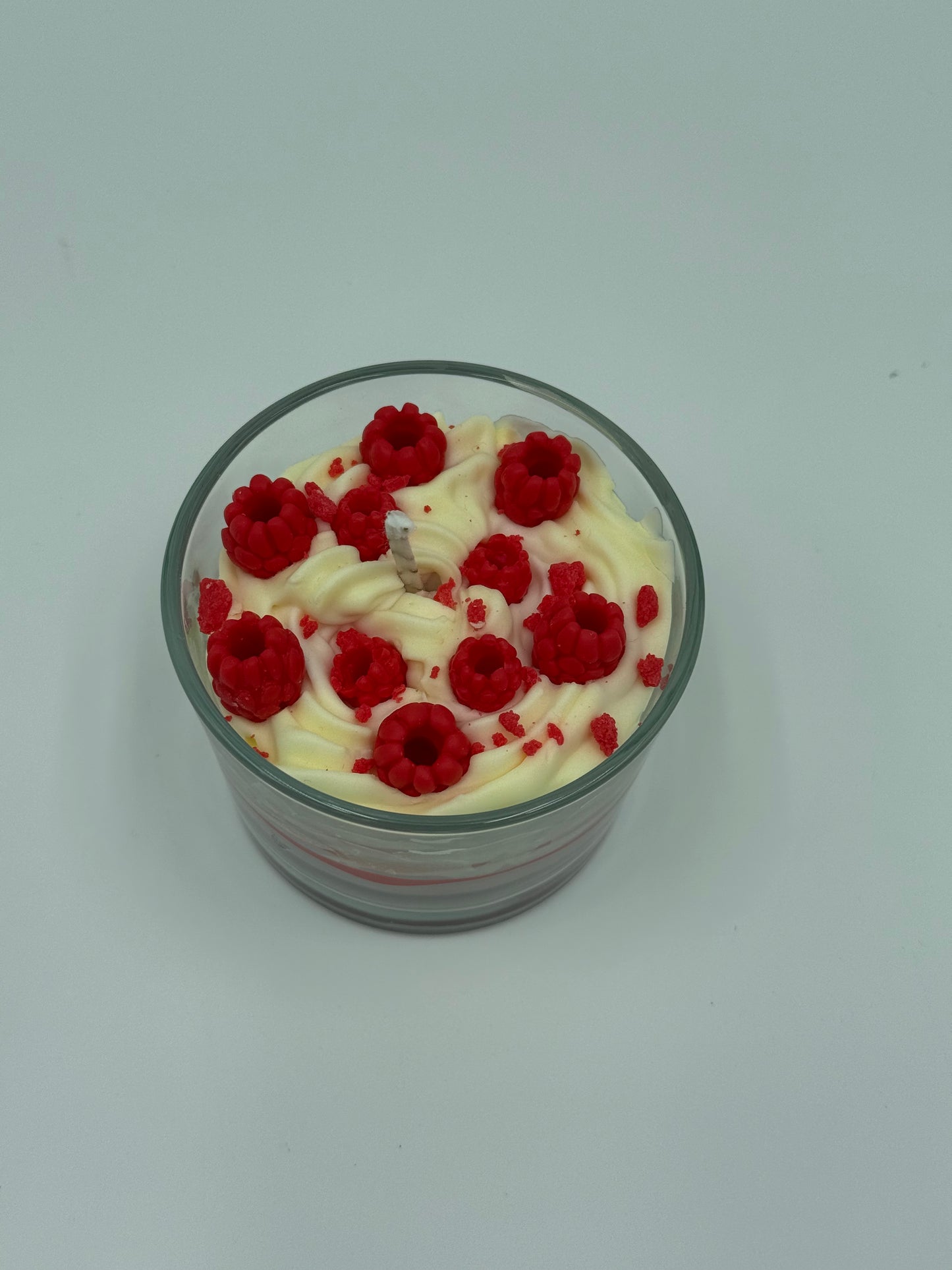 VELA DE SOJA CON FRAMBUESAS Y NATA