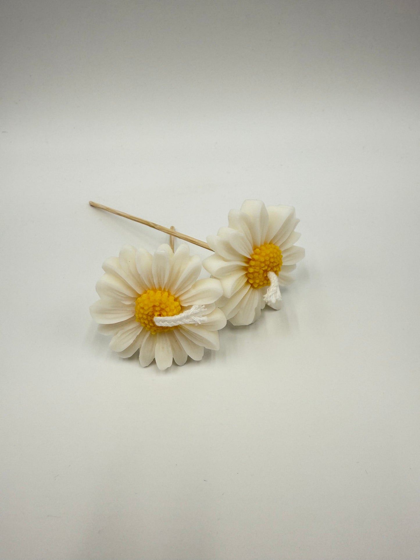 VELAS DE SOJA CON FORMA DE FLOR - MARGARITA O TULIPÁN