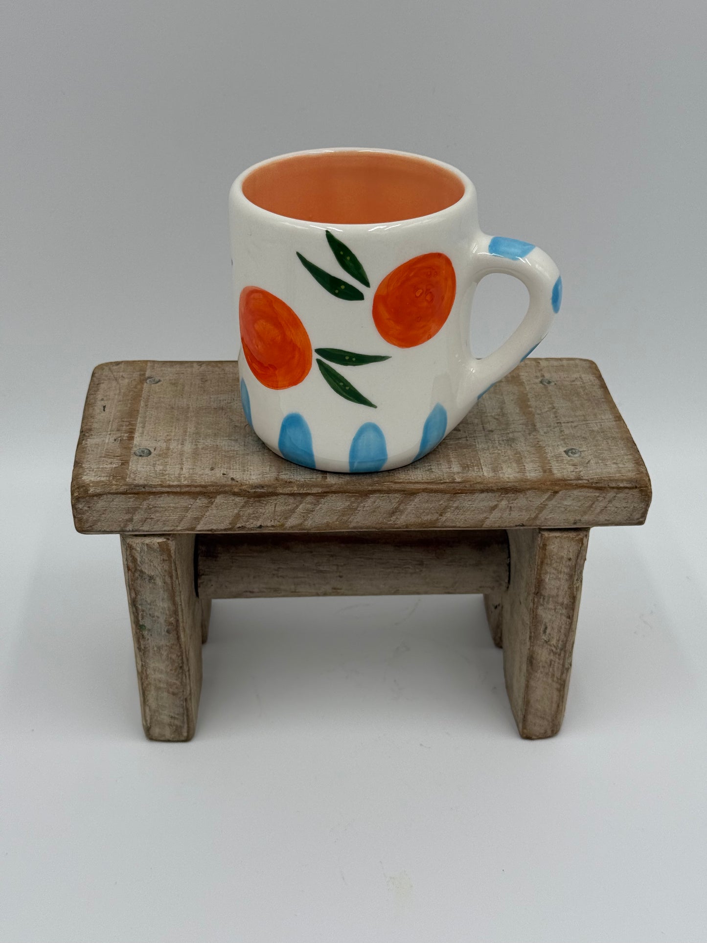TAZA ESMALTADA DE CERÁMICA