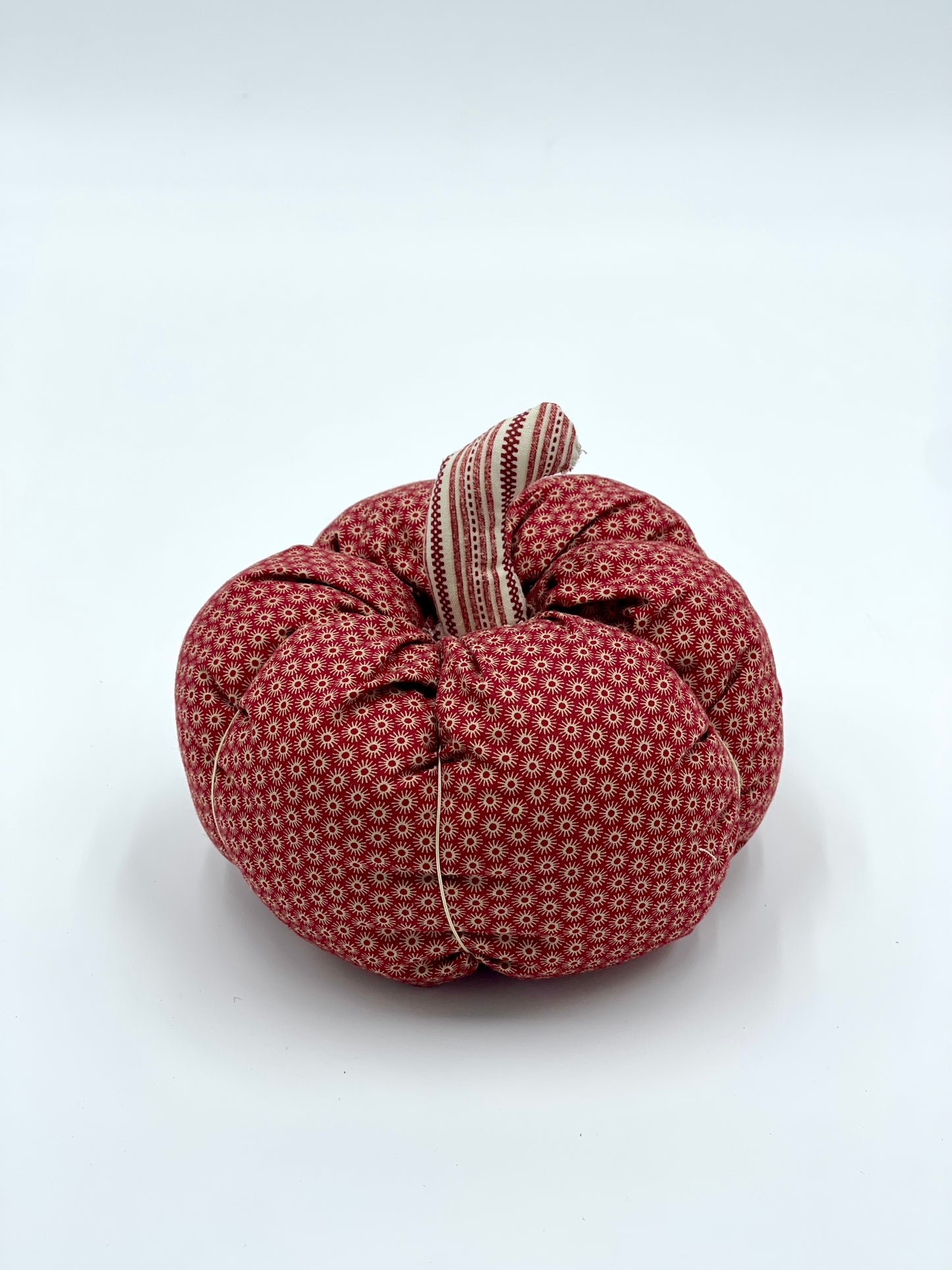 CALABAZA ALGODÓN ESTAMPADO – TEXTURA, COLOR Y ENCANTO NATURAL